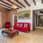 Semesterbostad Masia Garriga, Casa Principal Girona