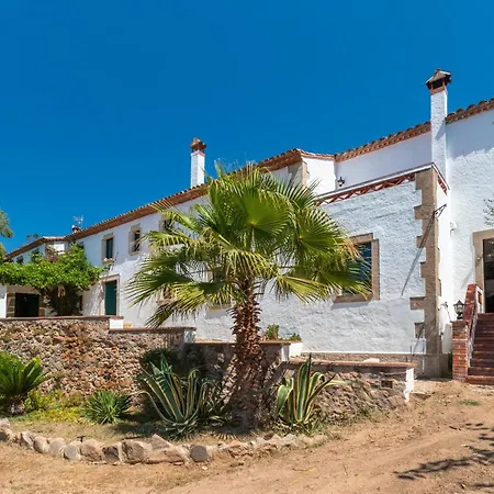 Masia Garriga, Casa Principal بيت للعطل